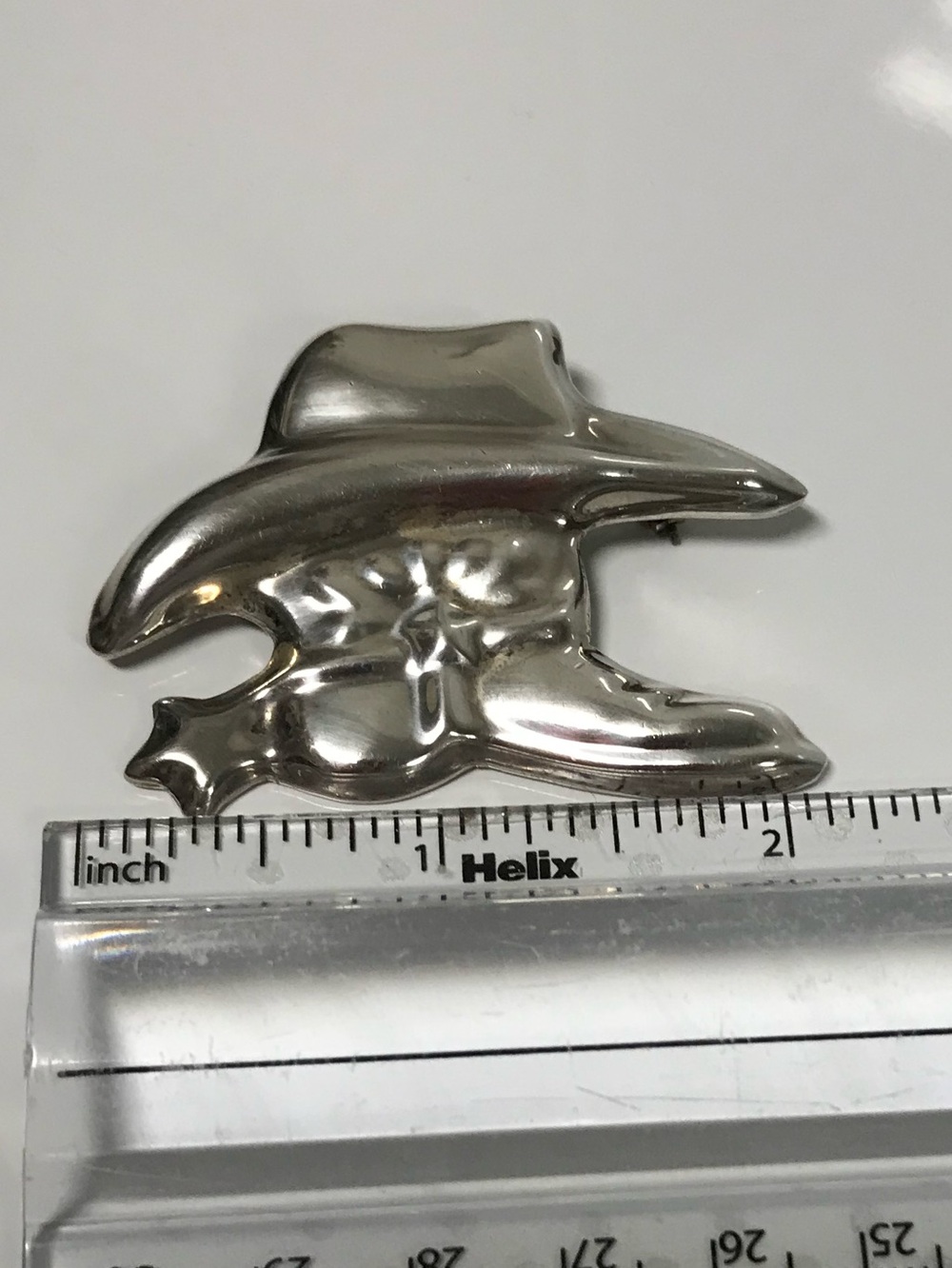 Sterling Silver (925) Cowboy Hat, Boot & Spur Pendant, Brooch - Picture 5 of 6